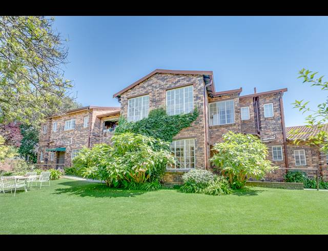 1 BEDROOM RETIREMENT UNIT FOR SALE IN BRYANSTON
